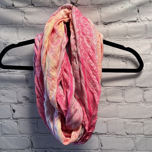 Infinity Scarf - Picture 5 of 5